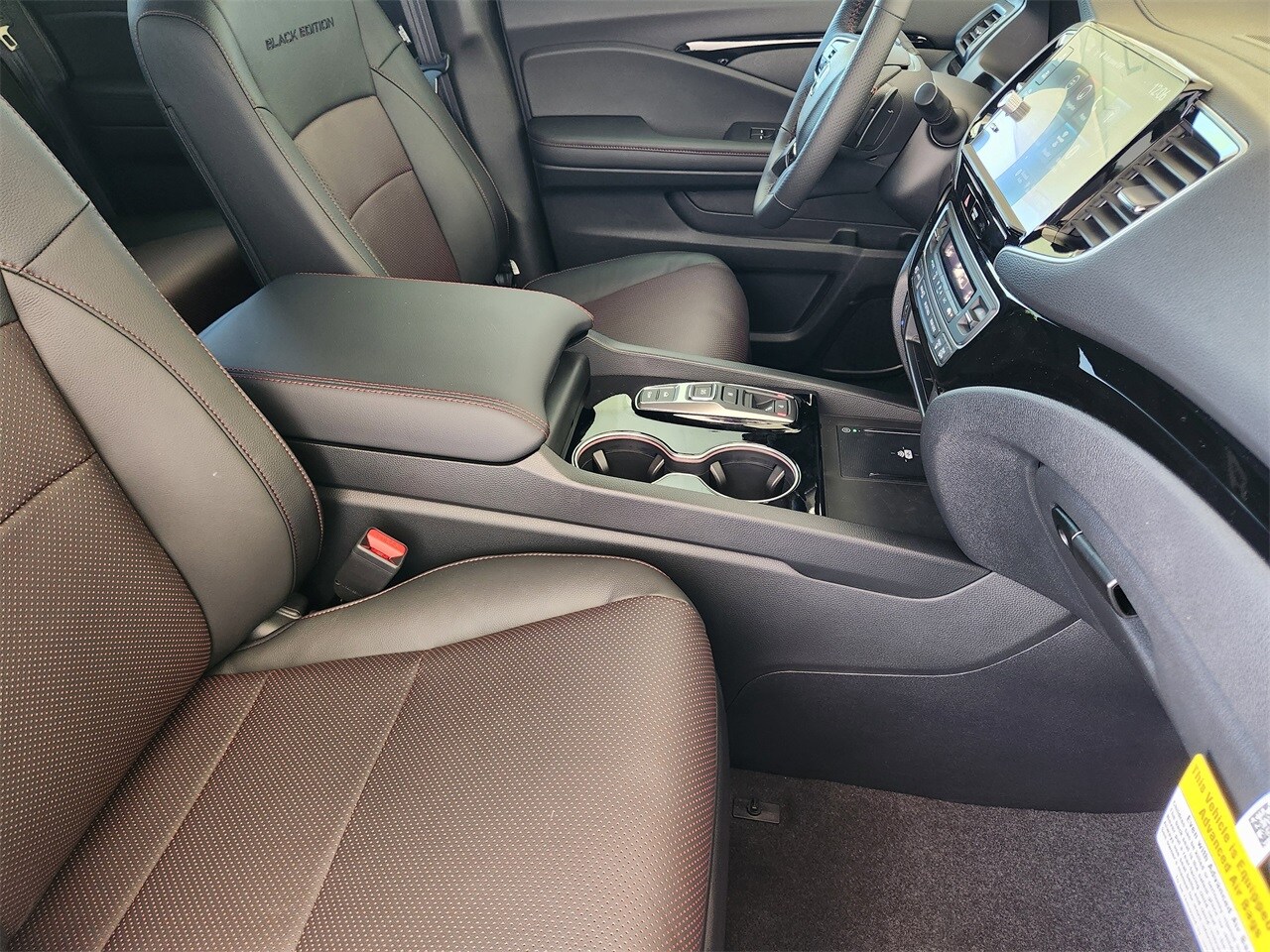 Vehicle image 10 of 21