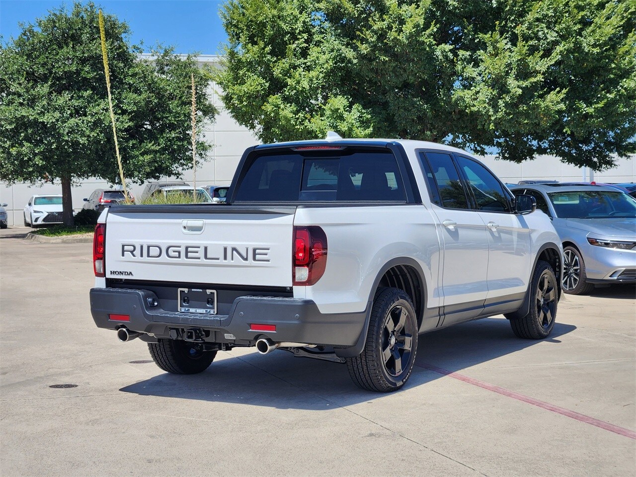 Vehicle image 3 of 21