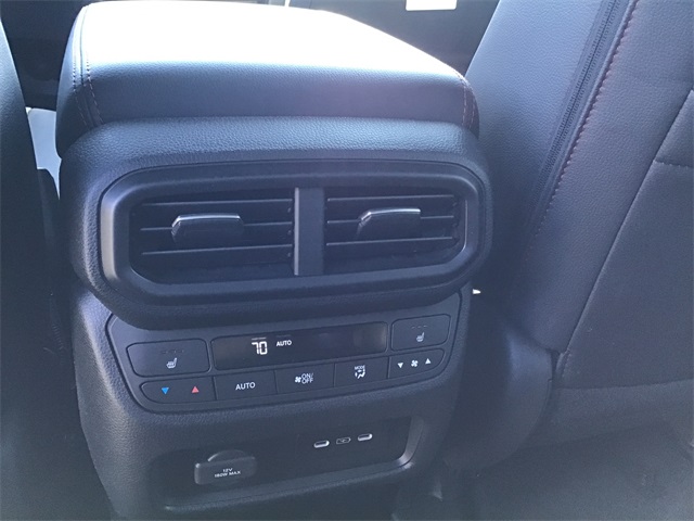 Vehicle image 37 of 37