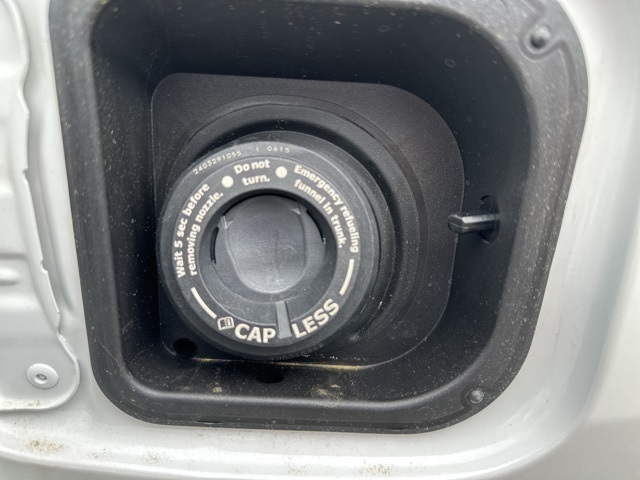 Vehicle image 10 of 37