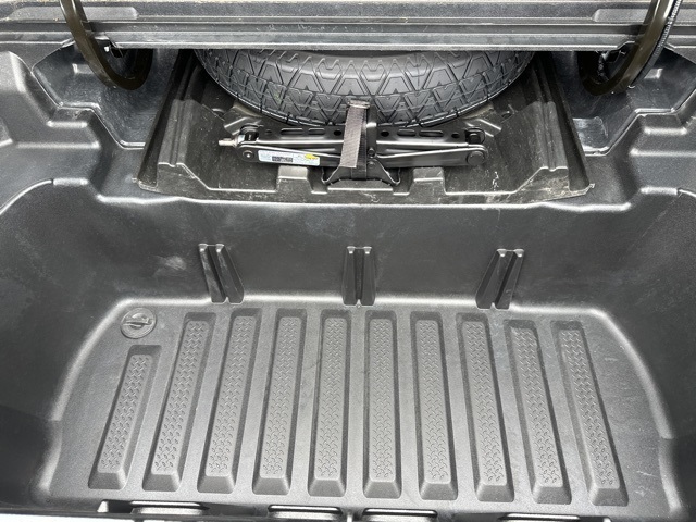 Vehicle image 16 of 37