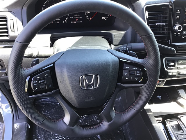 Vehicle image 18 of 37