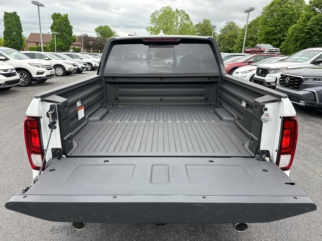 Vehicle image 13 of 37