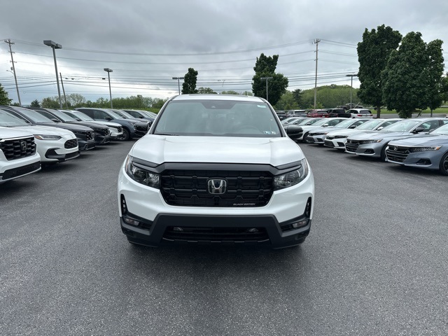 Vehicle image 2 of 37