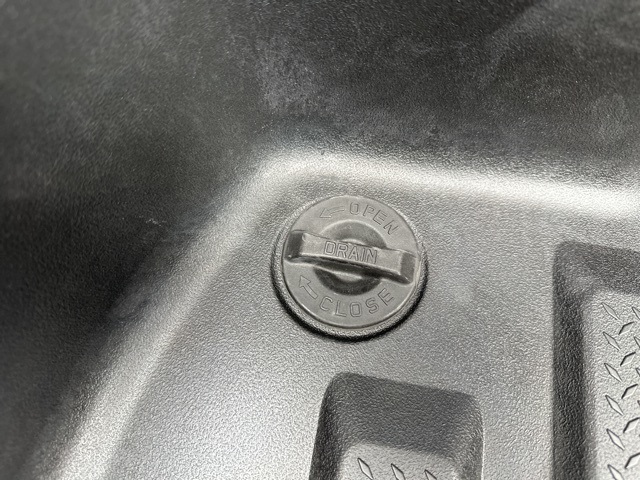 Vehicle image 17 of 37