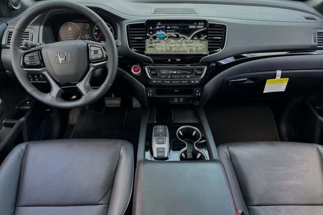 Vehicle image 16 of 32