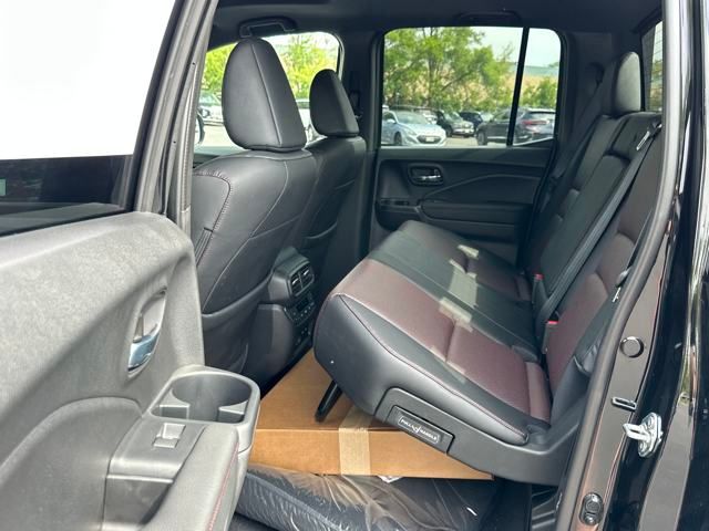 Vehicle image 14 of 37