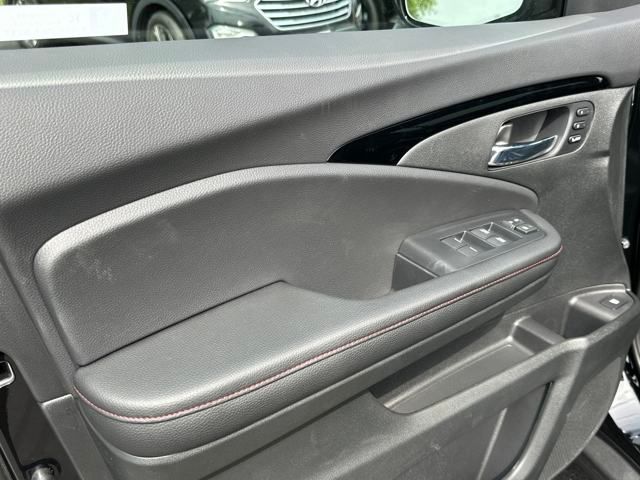 Vehicle image 24 of 37