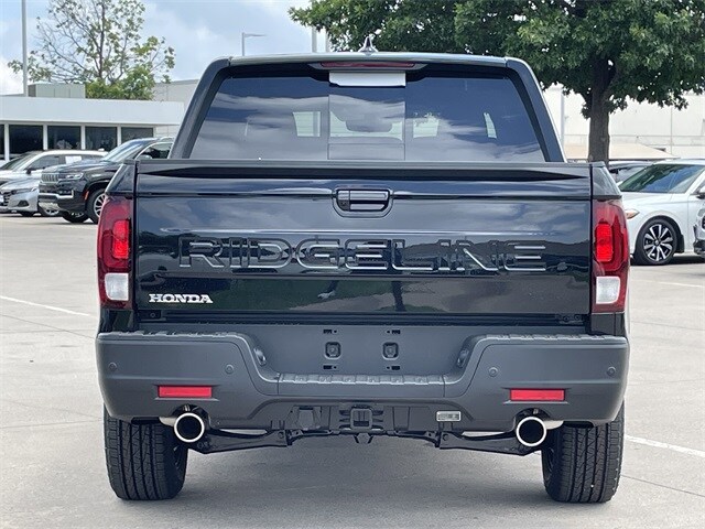 Vehicle image 7 of 26