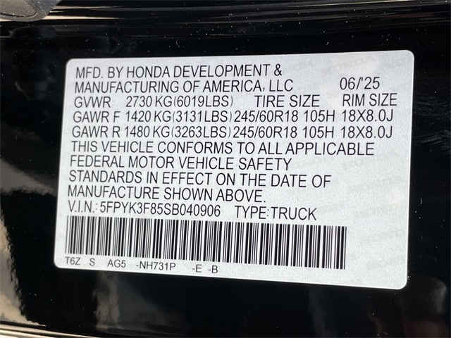 Vehicle image 23 of 26