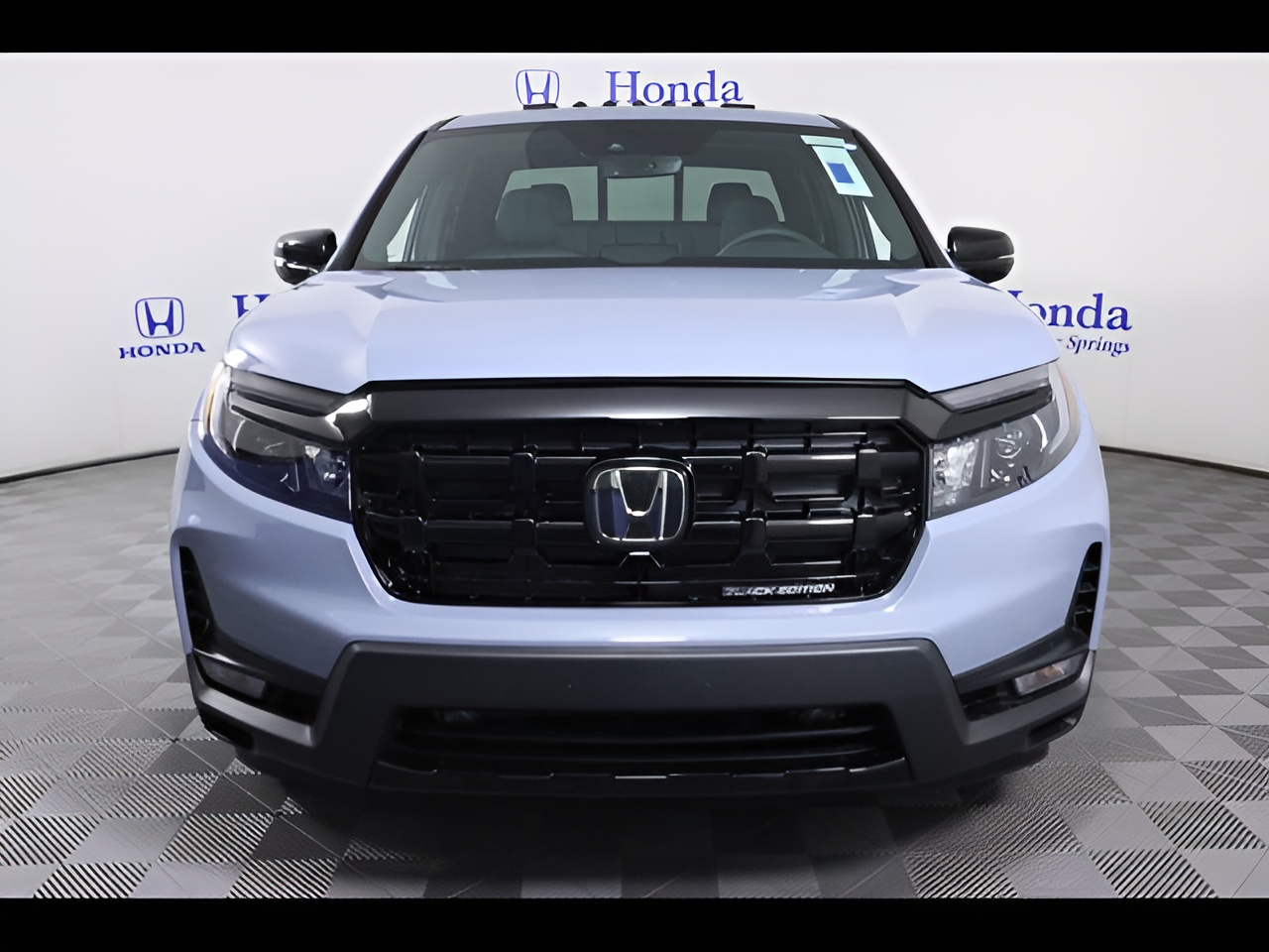 Vehicle image 28 of 34