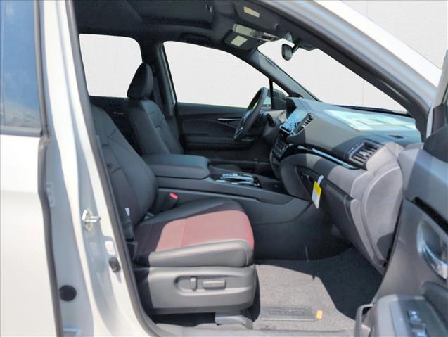 Vehicle image 13 of 27