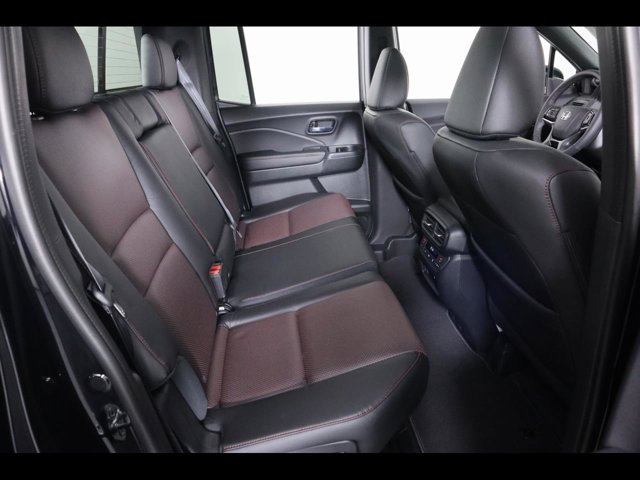 Vehicle image 12 of 26