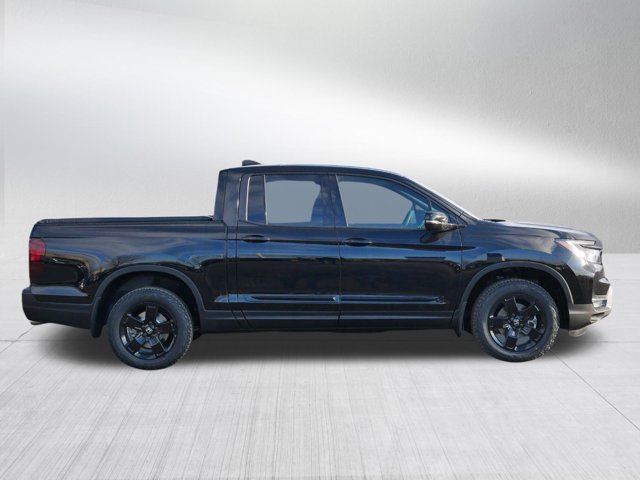 Vehicle image 4 of 32