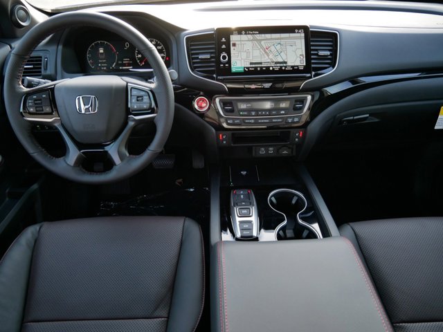 Vehicle image 10 of 32