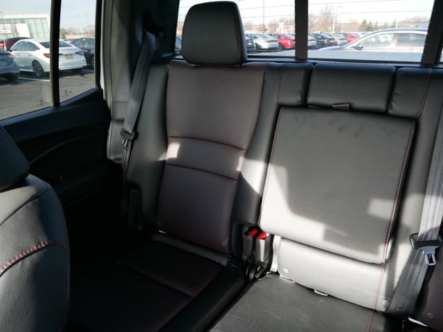 Vehicle image 12 of 32