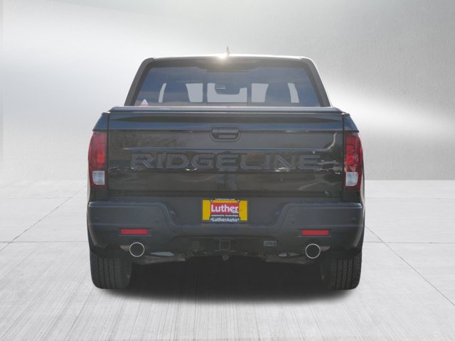 Vehicle image 6 of 32