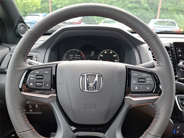 Vehicle image 6 of 10