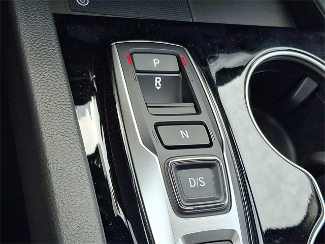 Vehicle image 8 of 10