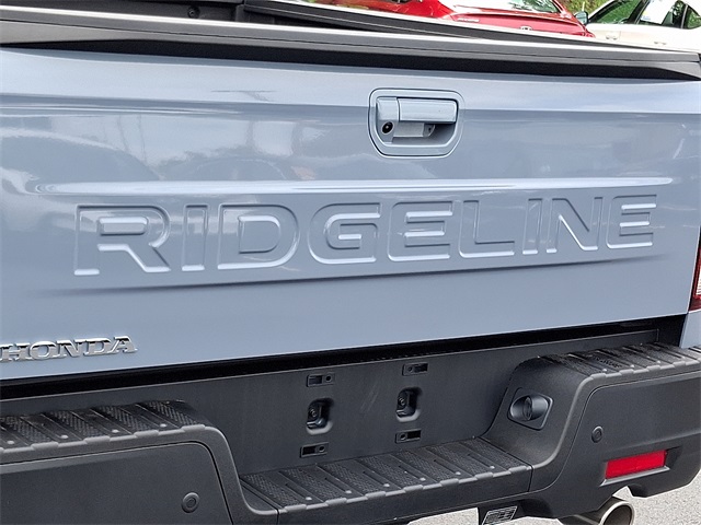 Vehicle image 10 of 10
