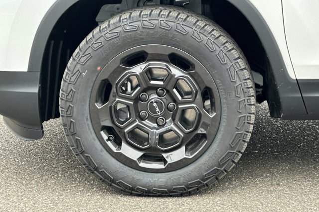 Vehicle image 32 of 33