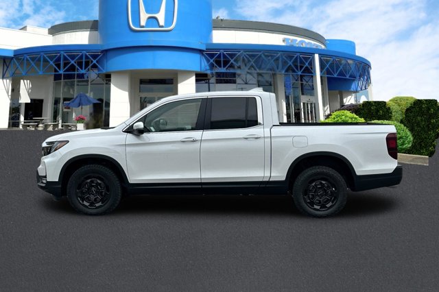 Vehicle image 9 of 33