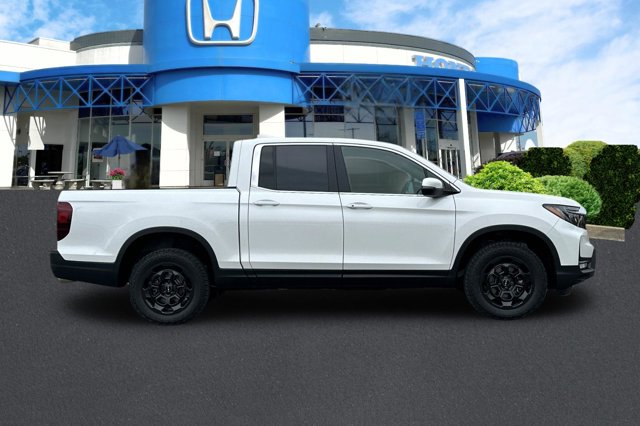 Vehicle image 5 of 33
