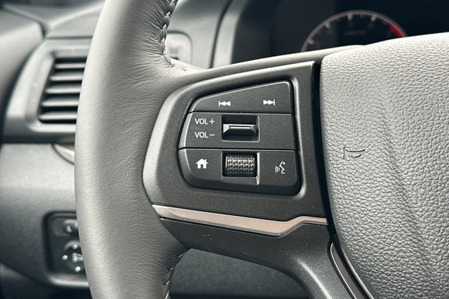 Vehicle image 26 of 33