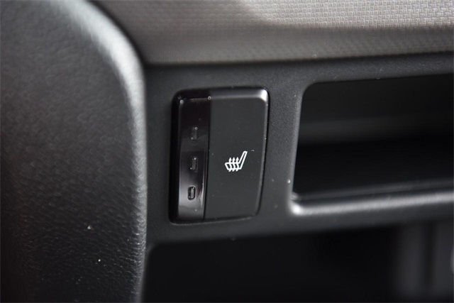 Vehicle image 18 of 29
