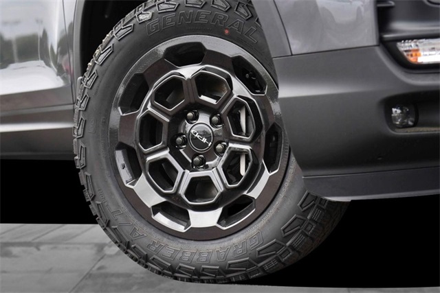 Vehicle image 6 of 29