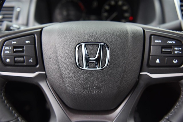 Vehicle image 23 of 29