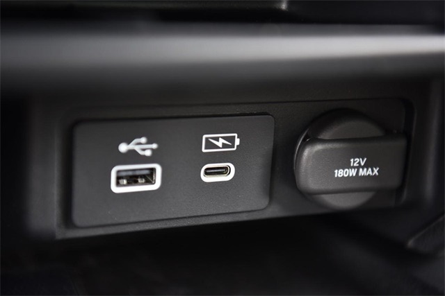 Vehicle image 19 of 29