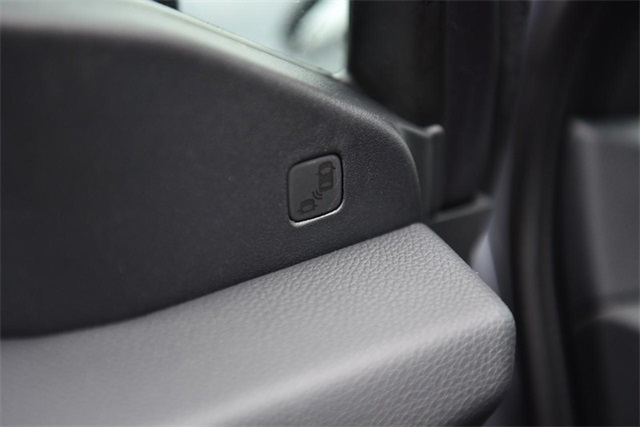 Vehicle image 12 of 29