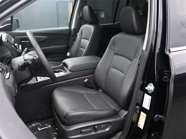 2025 Honda Ridgeline RTL+ Image 37 of 59