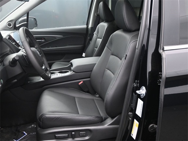 2025 Honda Ridgeline RTL+ Image 38 of 59