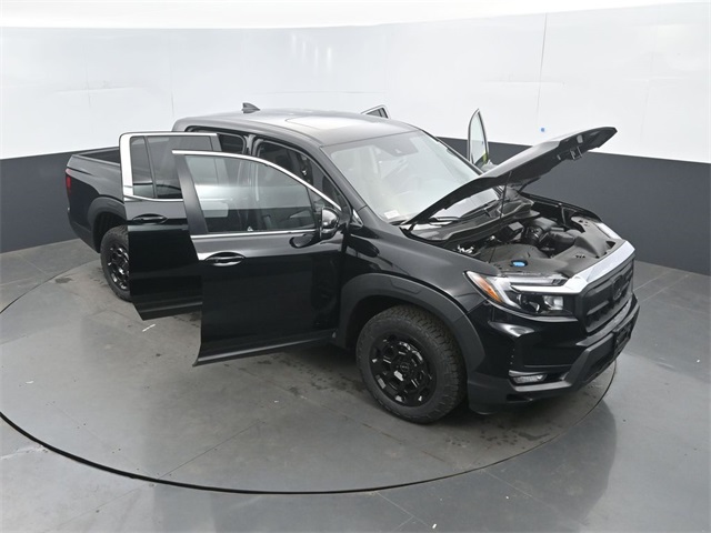 2025 Honda Ridgeline RTL+ Image 11 of 59