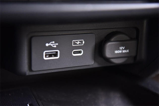 Vehicle image 18 of 29