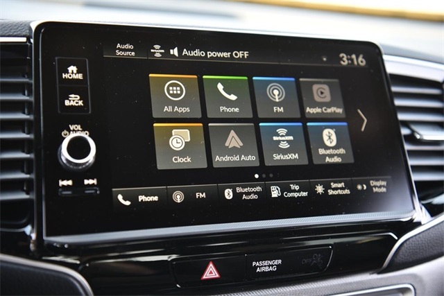 Vehicle image 21 of 29