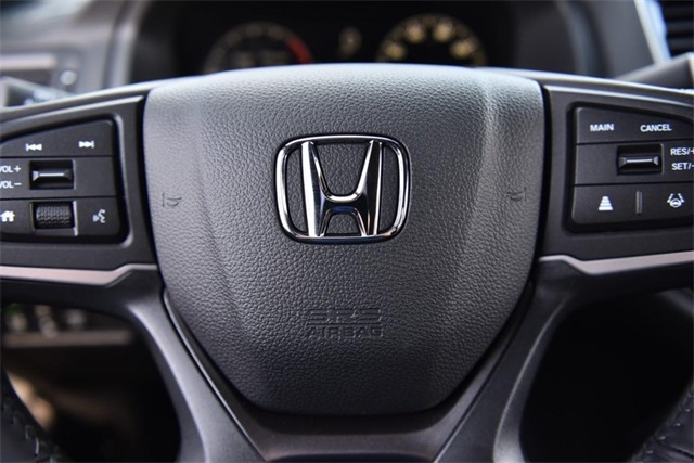 Vehicle image 23 of 29