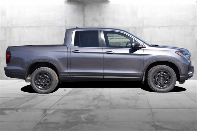Vehicle image 4 of 29