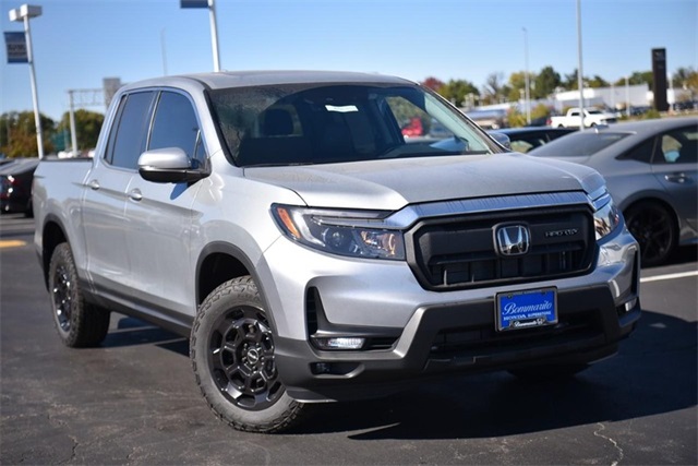 Vehicle image 3 of 29