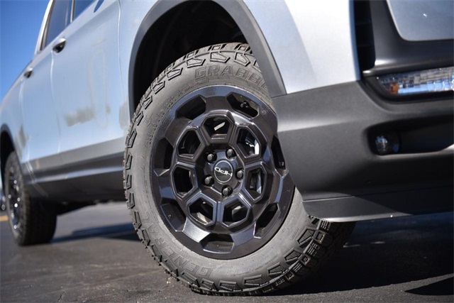Vehicle image 6 of 29