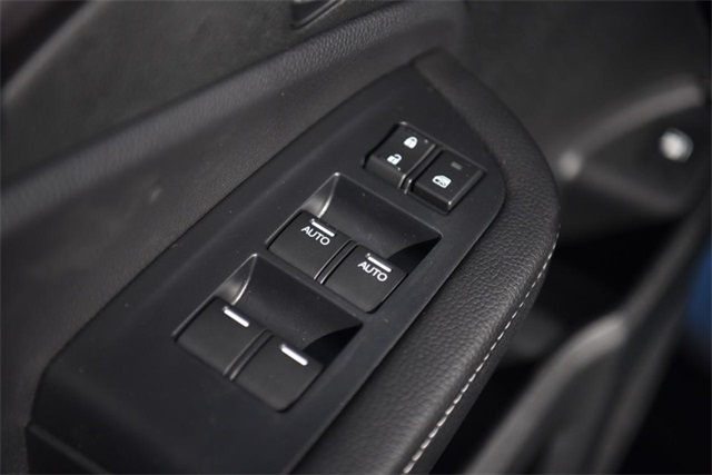 Vehicle image 9 of 29