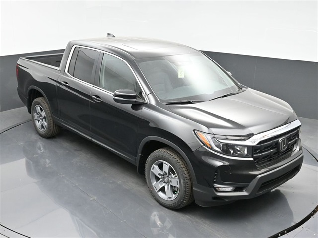 Vehicle image 8 of 33