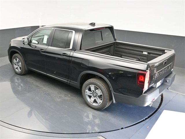 Vehicle image 20 of 33