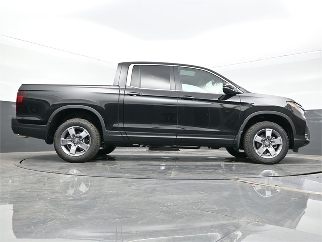 Vehicle image 11 of 33