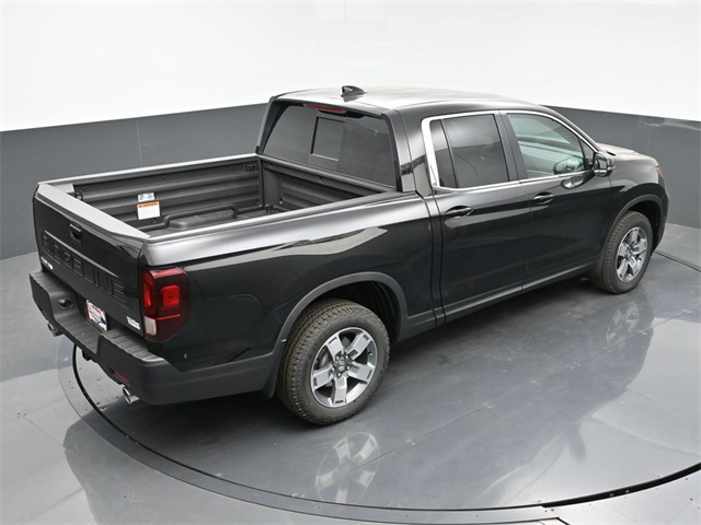 Vehicle image 12 of 33