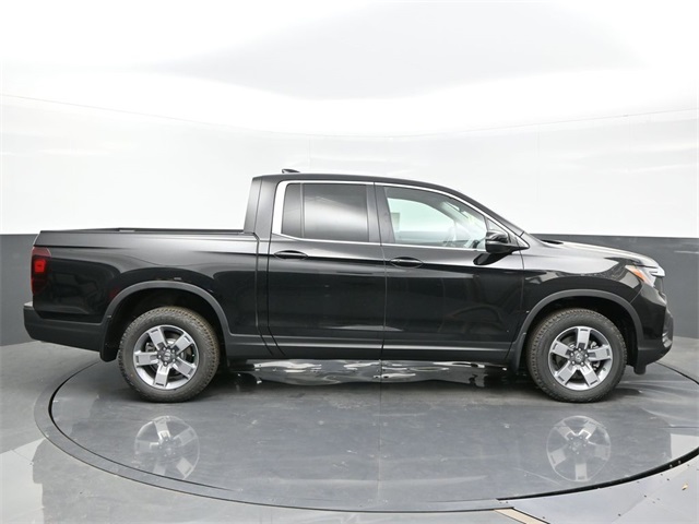 Vehicle image 10 of 33
