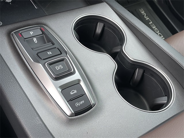 Vehicle image 19 of 26