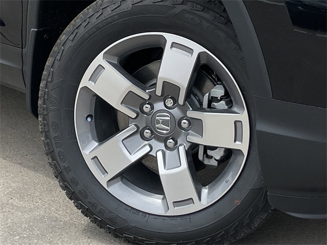 Vehicle image 8 of 26